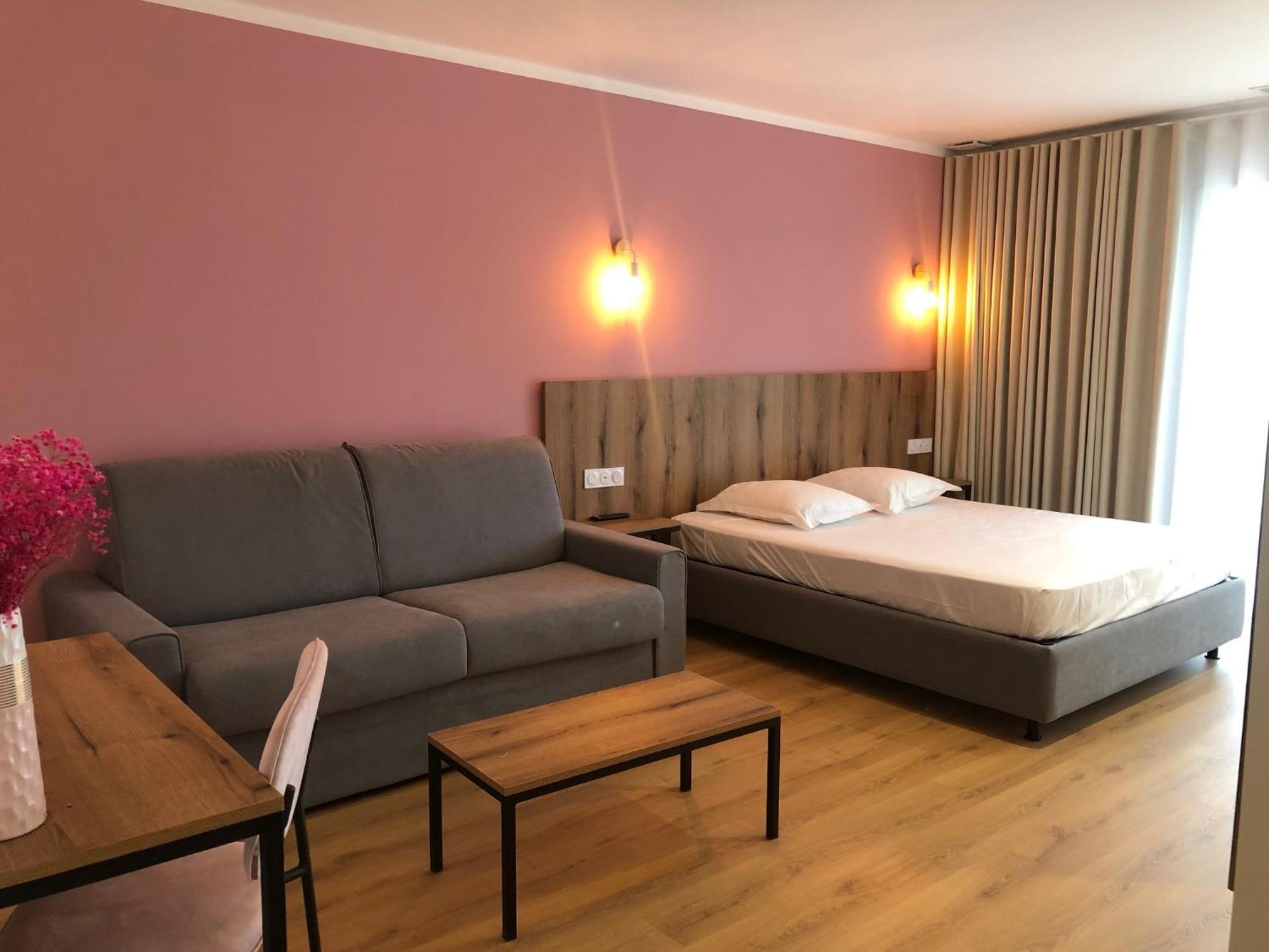 Auberge Les Oliviers Lucciana  Bagian luar foto